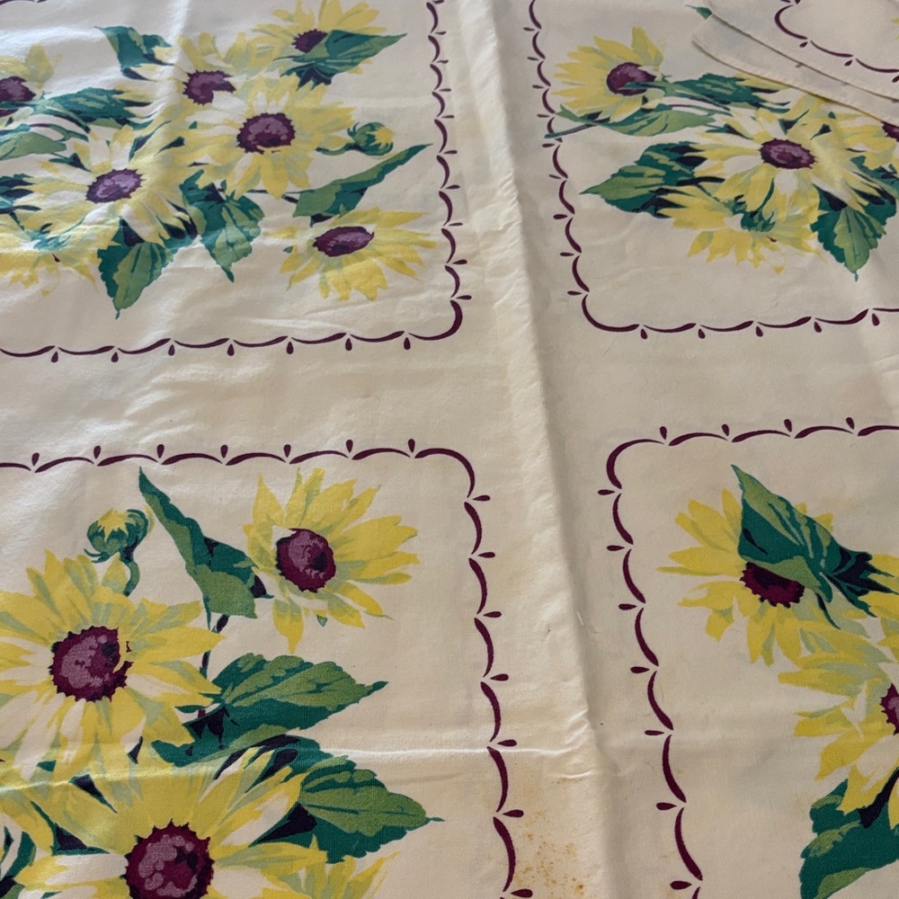 Vintage Sunflower Printed Table Linen Set - Yellow & Green Floral - Picture 5 of 6